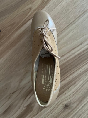 Freed Roma Tan, heel 5 cm